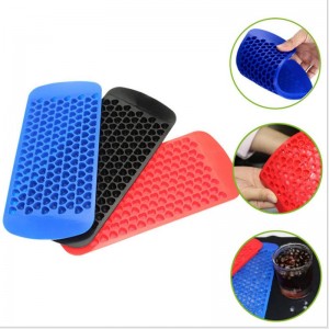 Силиконовый мини-лотк кубиков, 150 кусочков в форме сердца, измельченные из дроблененные ледяные плесени Легко выпустить маленькие кубики льда для охлаждения коктейлей виски, кухонные гаджеты Стабируемые ледяные лотки, морозильные инструменты специальных аксессуаров